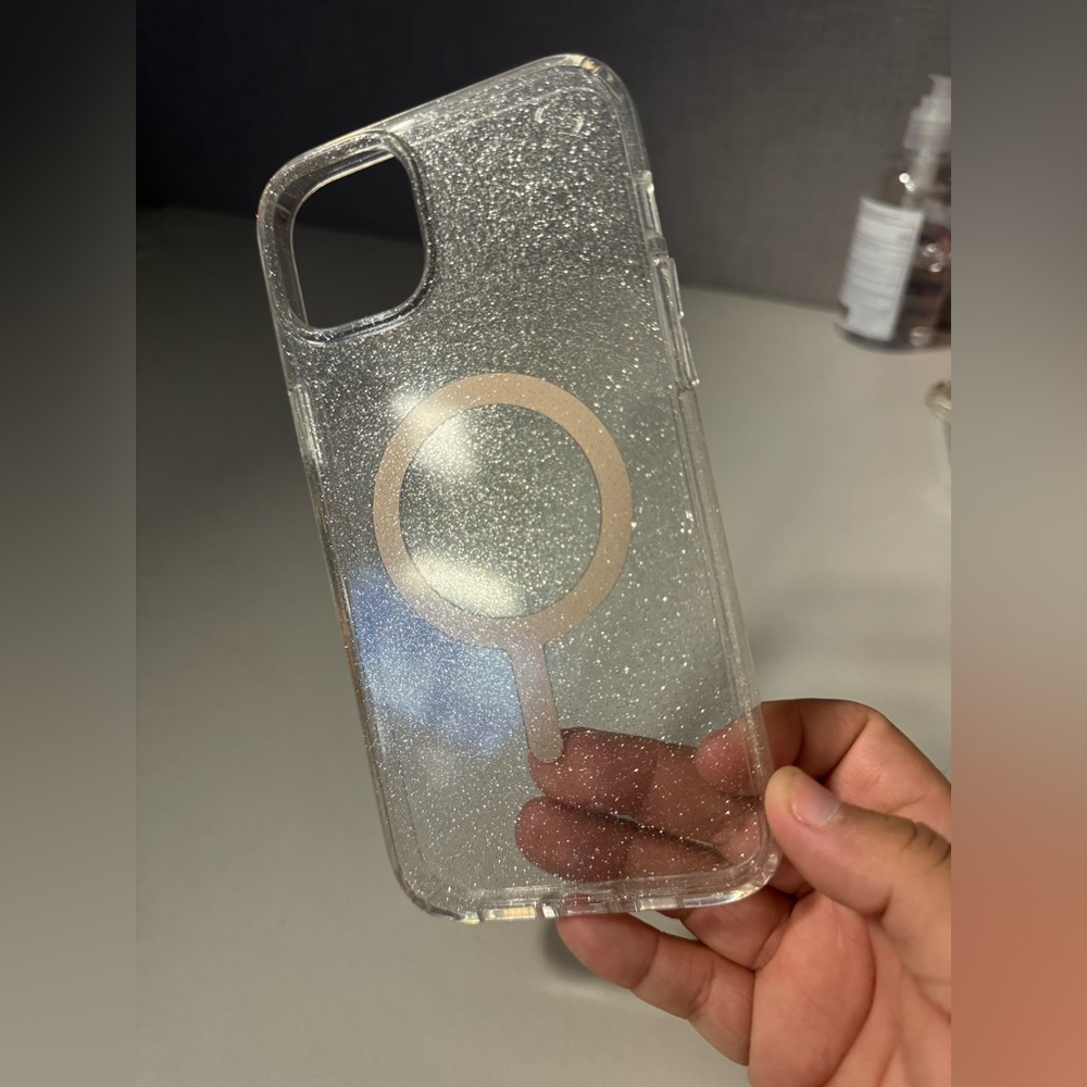 *MAKE OFFER* Speck Presidio IPhone 15 Plus clear glitter with gold MagSafe